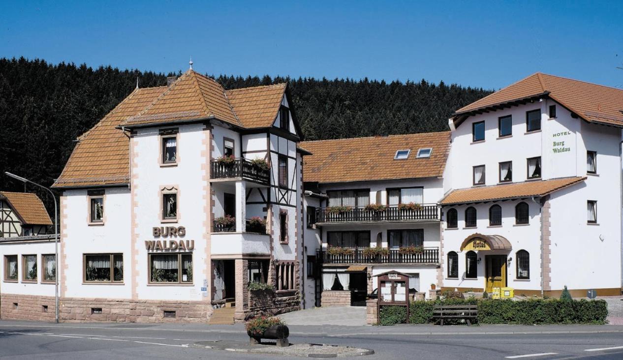 Hotel Burg Waldau Grasellenbach Экстерьер фото